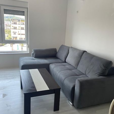 Em Apartments Ulcinj Extérieur photo