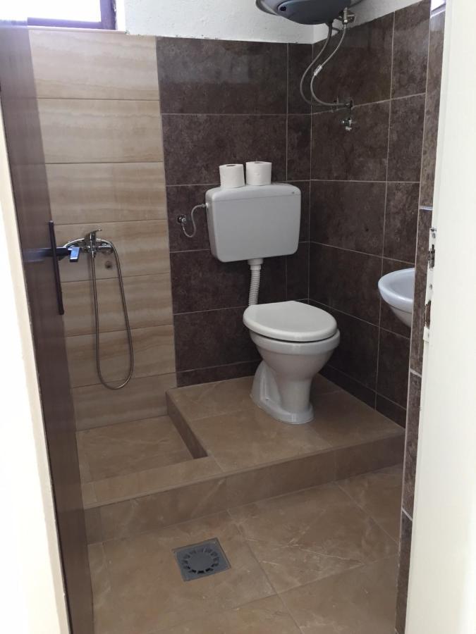 Em Apartments Ulcinj Extérieur photo