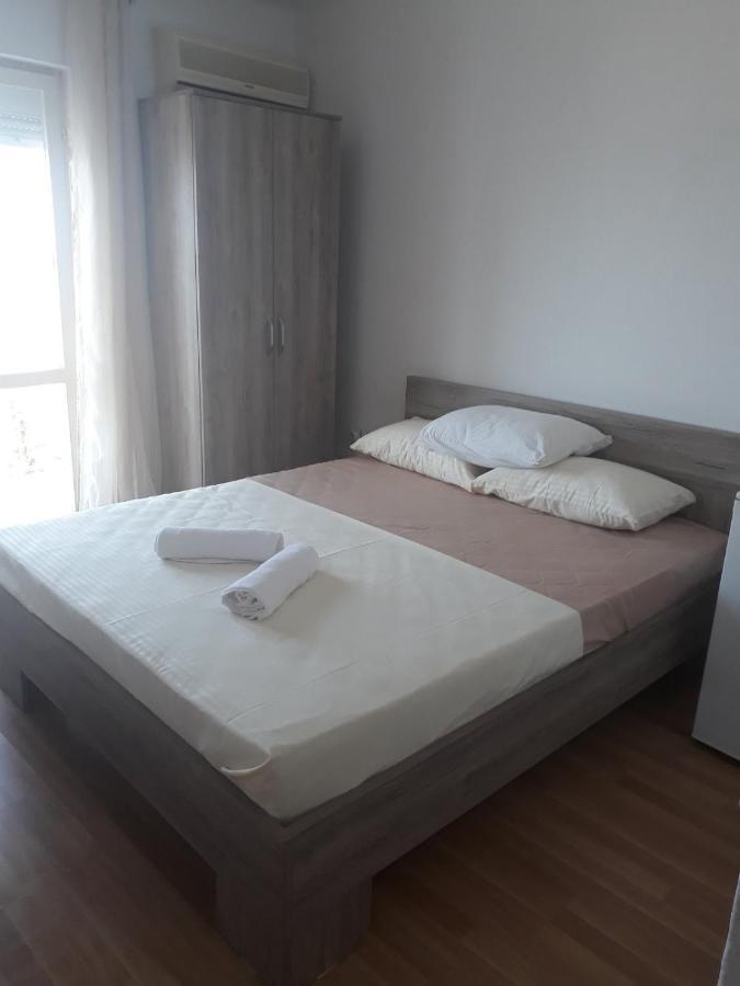 Em Apartments Ulcinj Extérieur photo